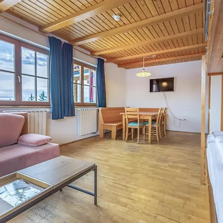 Beautiful Apartment In Pohorje * Hočko Pohorje